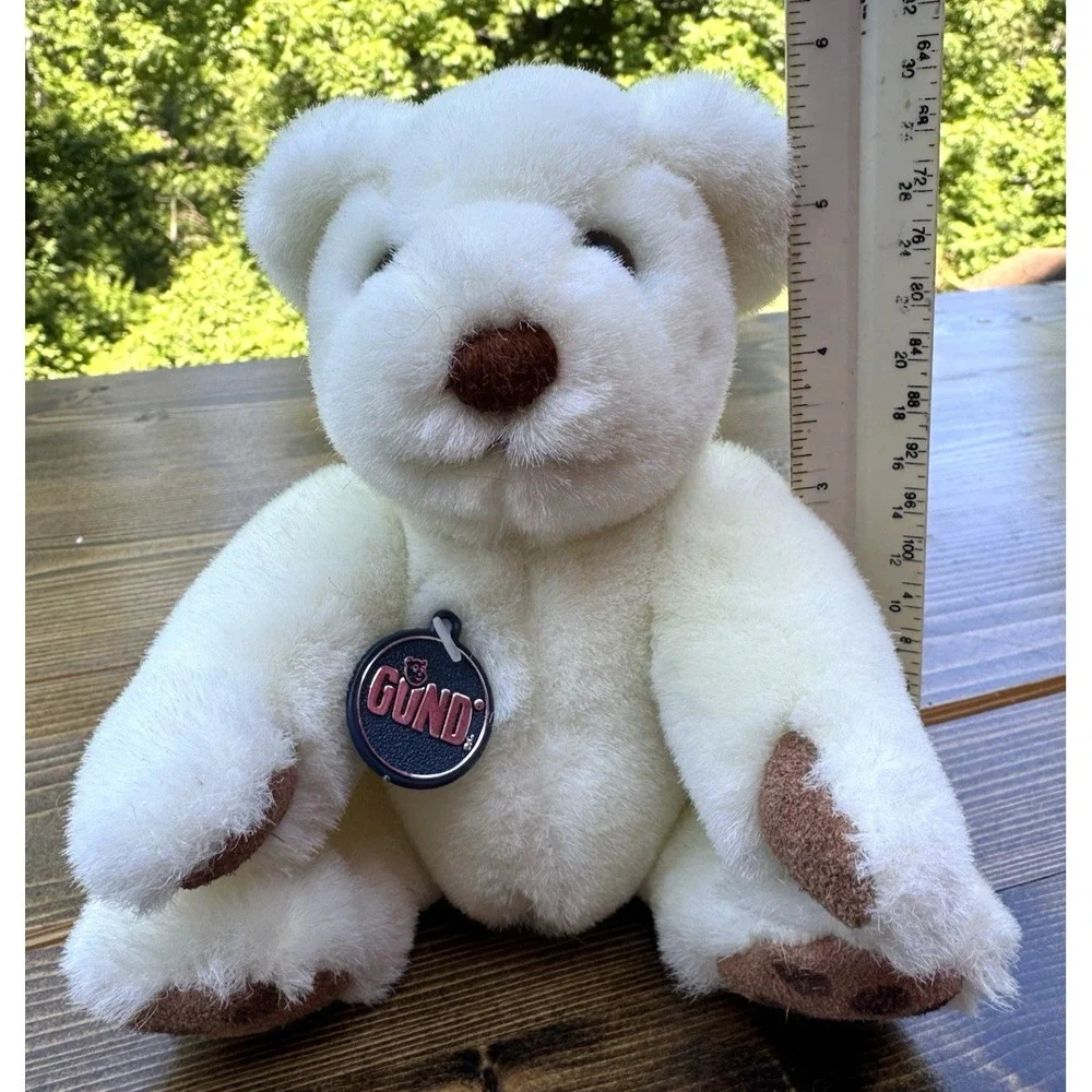Gund thanks visiting
